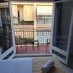 Pensión Caste 3*